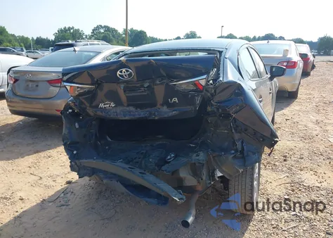 2017 Toyota Yaris Ia z USA, uszkodzony, nr VIN 3MYDLBYV4HY162849